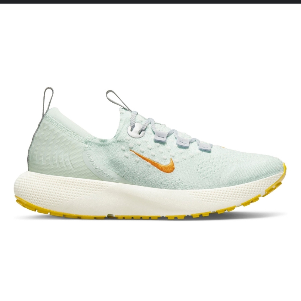 NIKE REACT Sneaker Size 7.5
